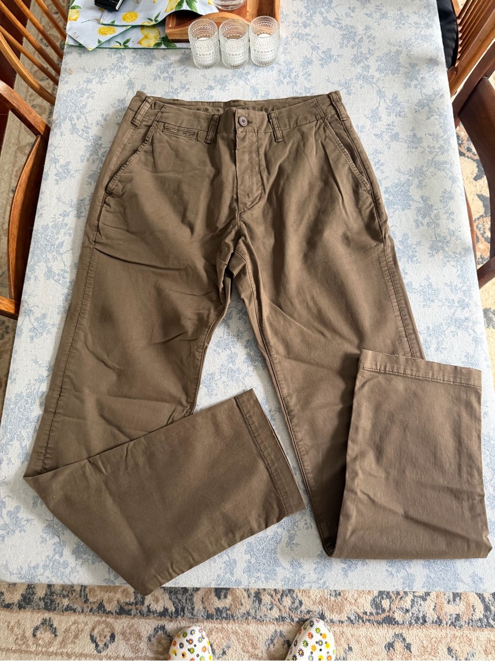 American Eagle Outfitters Men’s Khaki Brown Chino Pants worn one time